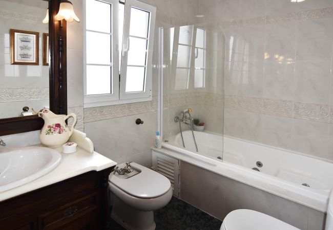 Villa in Nerja - Nerja 001 Villa in Nerja - Nerja 001