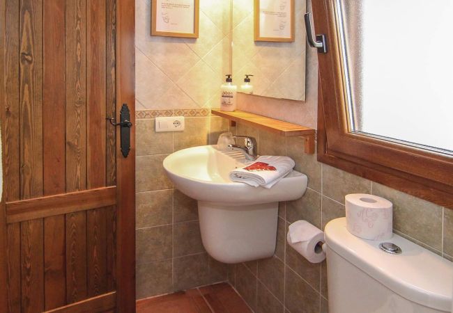 Villa in Sayalonga - Sayalonga 002 Villa in Sayalonga - Sayalonga 002