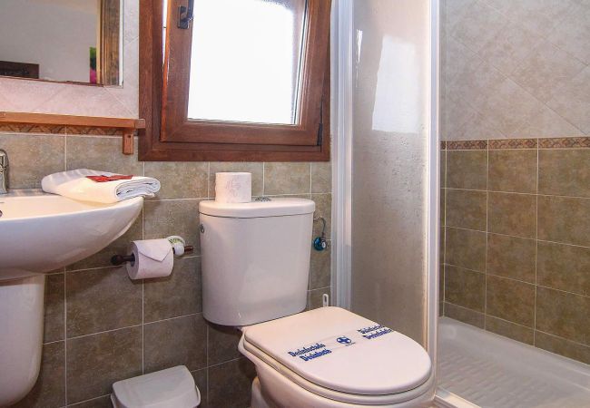 Villa in Sayalonga - Sayalonga 002 Villa in Sayalonga - Sayalonga 002