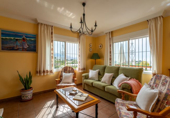 Villa in Nerja - Nerja 021 - Villa Isabel Villa in Nerja - Nerja 021 - Villa Isabel